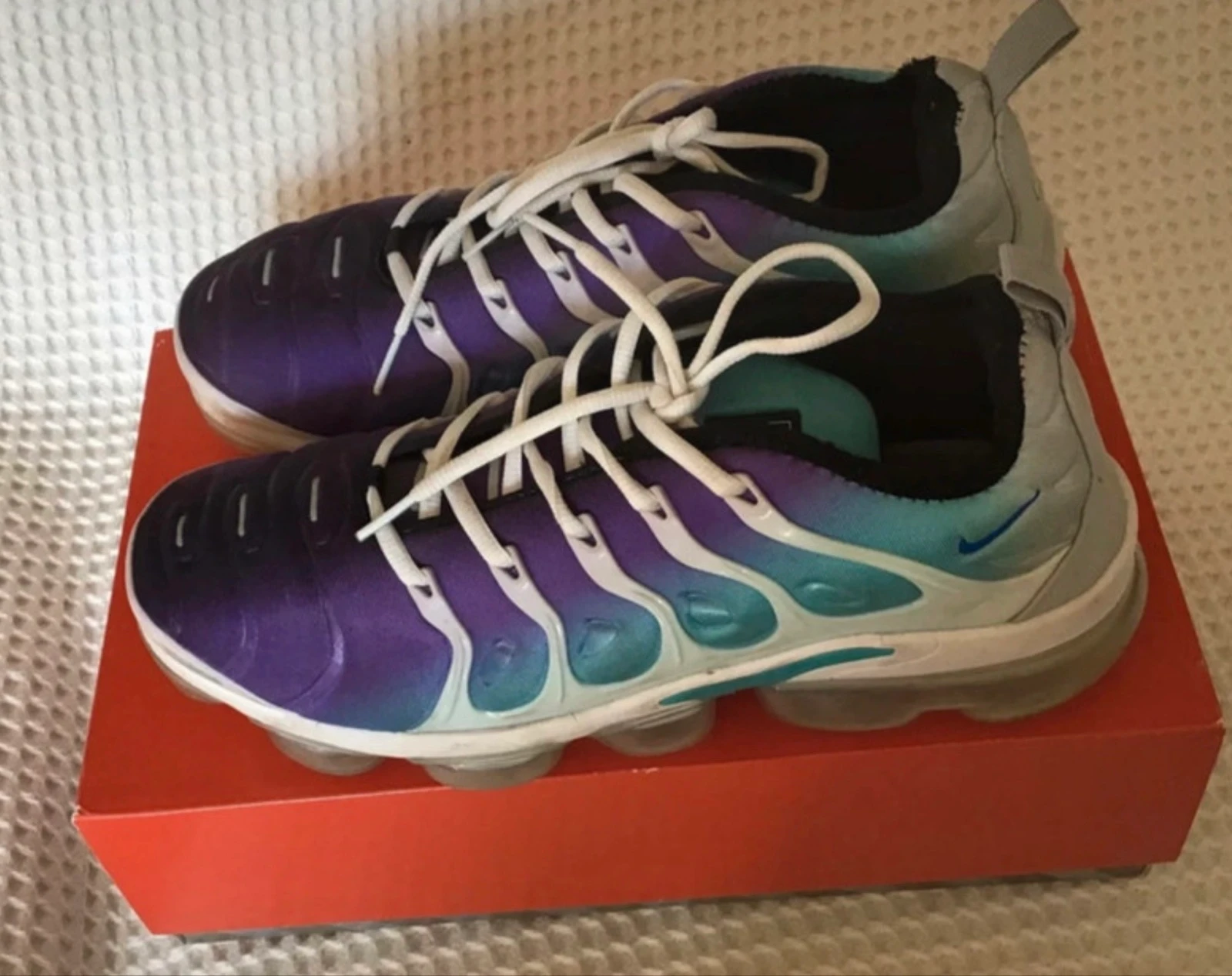 Jolie Nike Air Vapormax Plus – Dégradé Violet & Turquoise – T.44 – photo 3